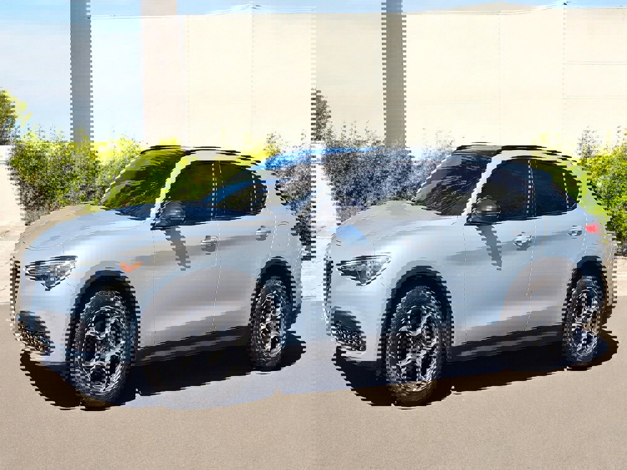 Used 2021 Alfa Romeo Stelvio Sprint w/ Nero Edizione image 9