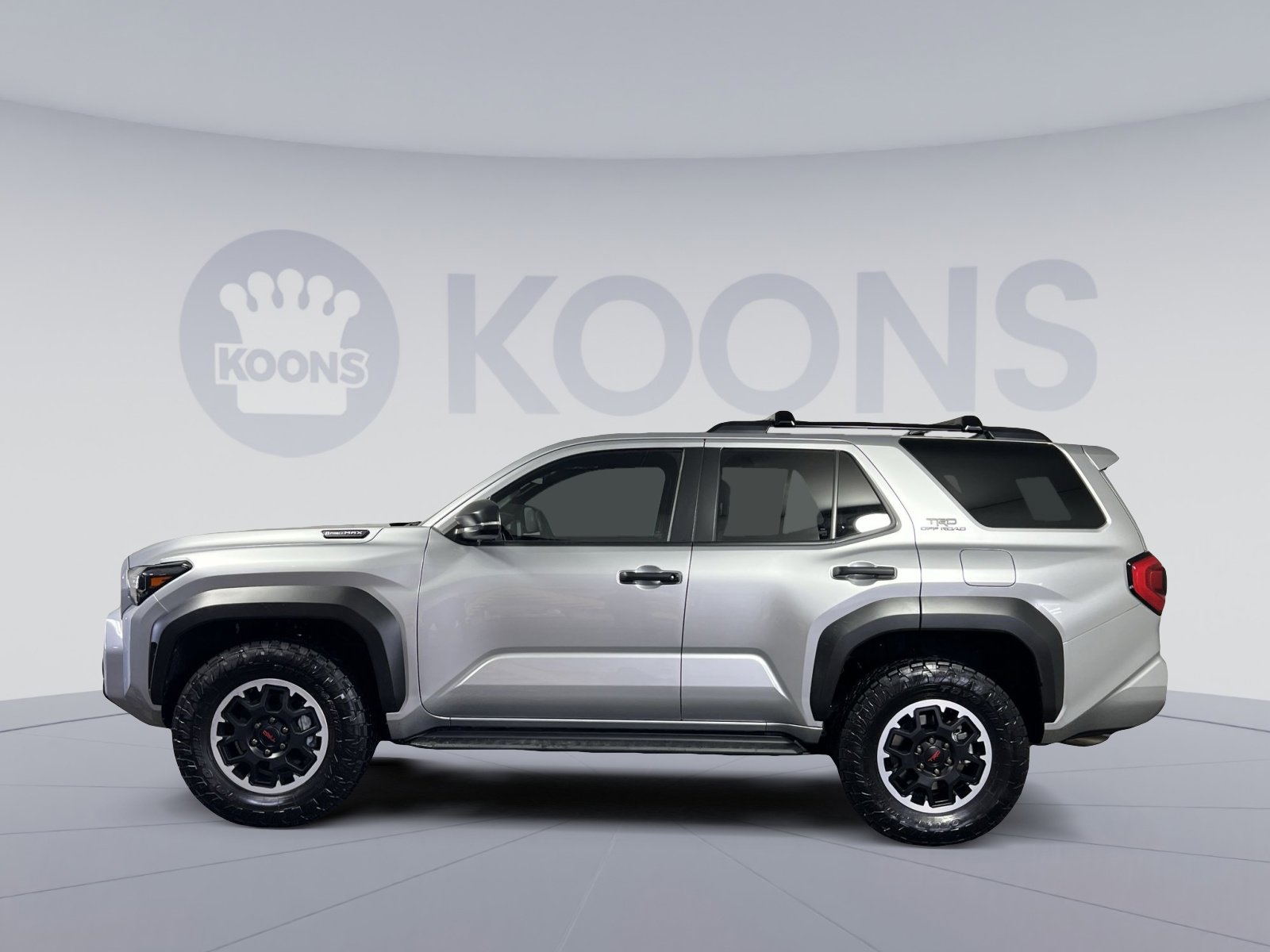 Used 2025 Toyota 4Runner TRD Off-Road image 2