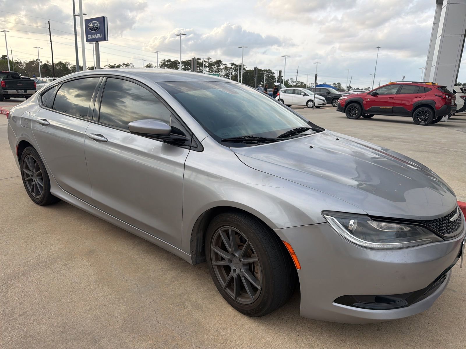 Used 2015 Chrysler 200 S image 2