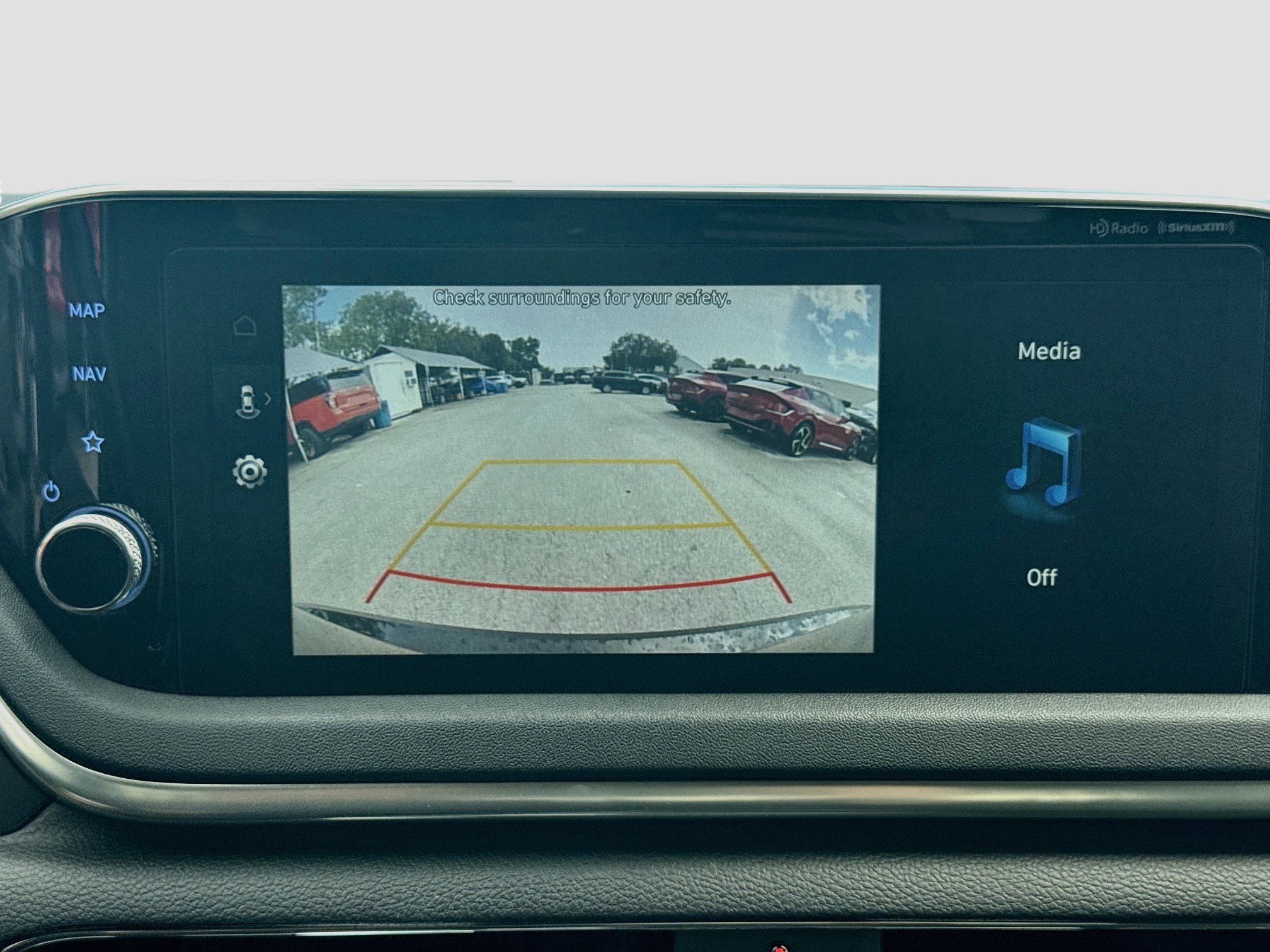 Used 2023 Hyundai Sonata SEL w/ Convenience Package FWD image 12