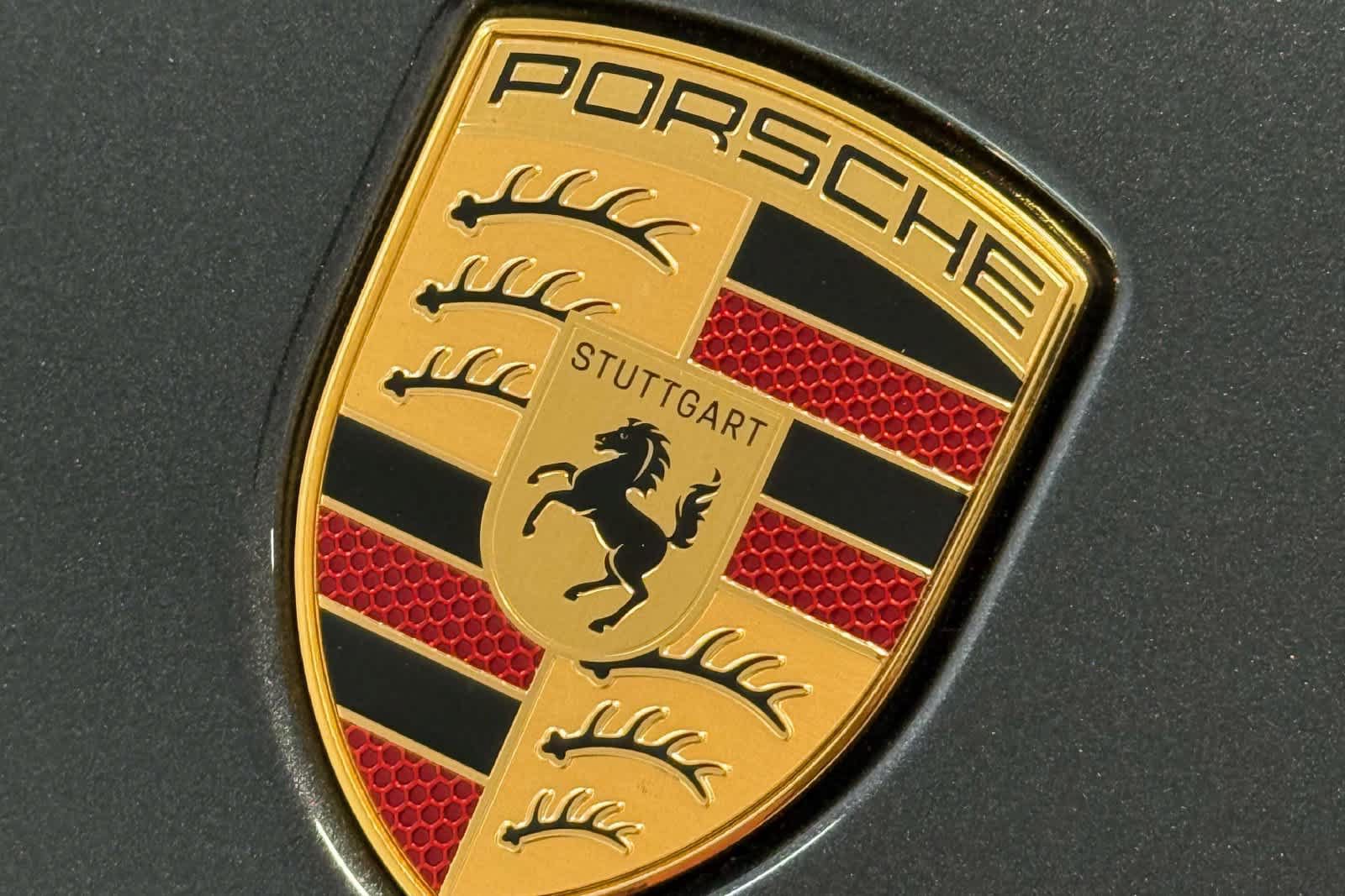 Certified 2025 Porsche Taycan 4S AWD/4WD image 15
