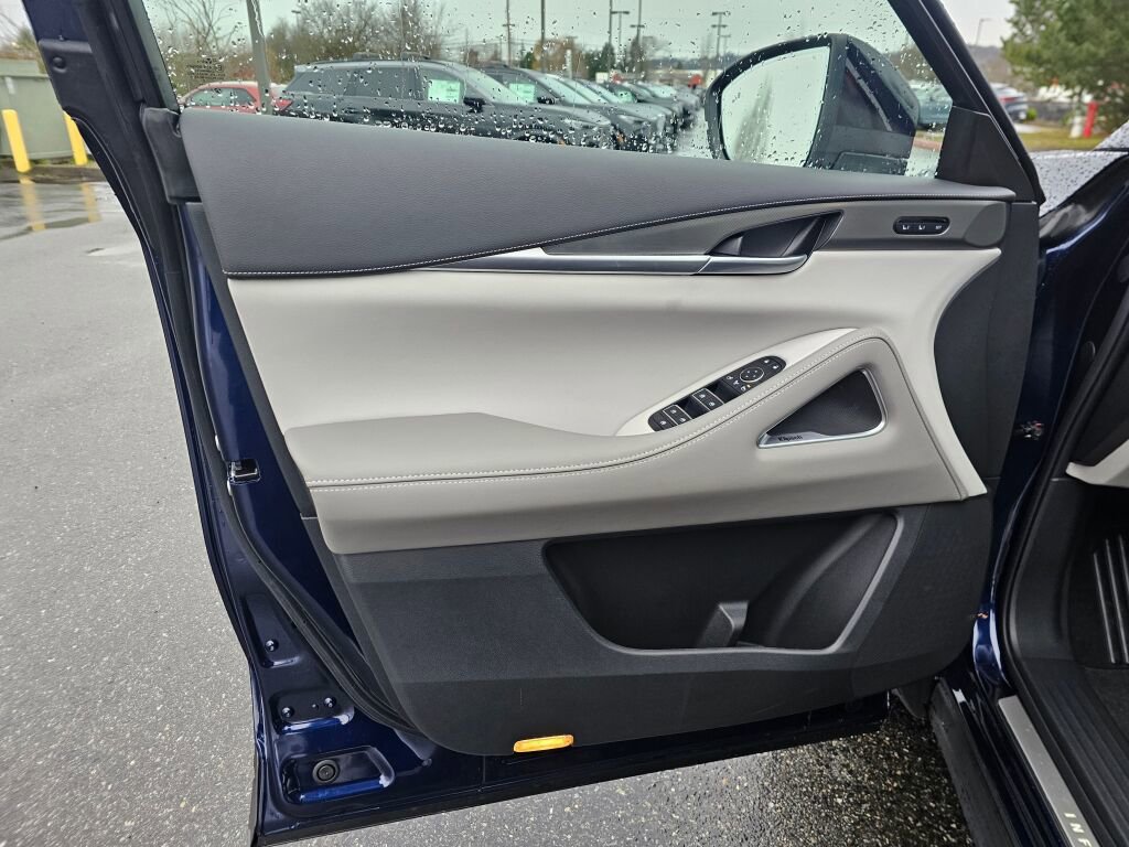 New 2026 INFINITI QX60 Luxe w/ Cargo Package image 24