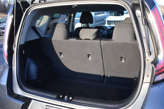 Certified 2023 Kia Soul LX w/ LX Technology Package image 16