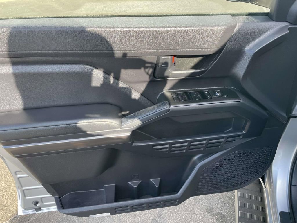 Used 2025 Toyota 4Runner SR5 image 26