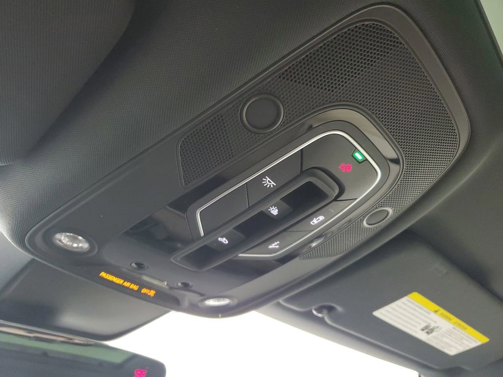 Used 2024 Audi Q8 e-tron Premium Plus w/ Premium Plus Package image 33