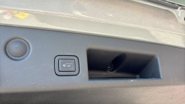 Used 2024 Chevrolet Equinox LT FWD image 36