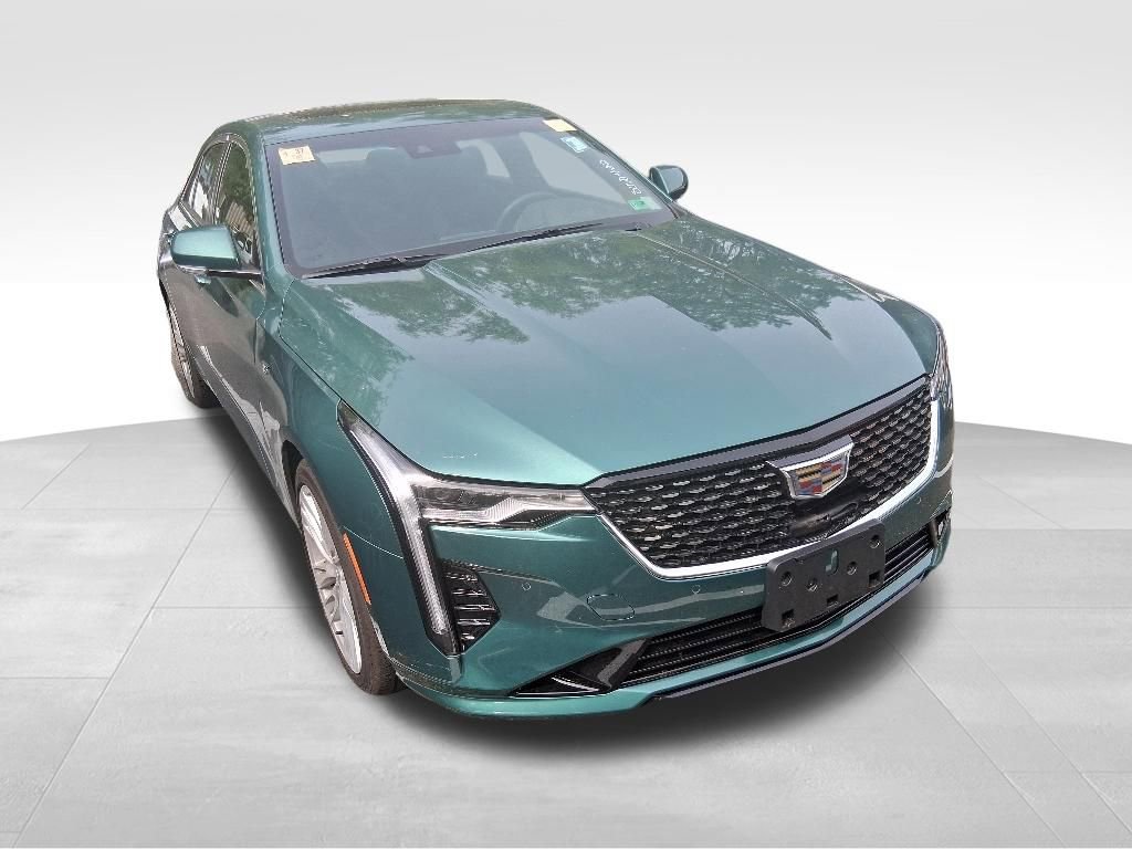 Used 2025 Cadillac CT4 Premium Luxury RWD image 3