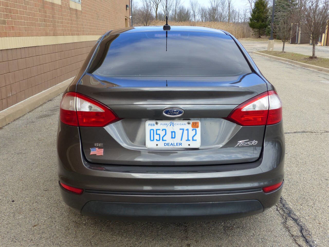 Used 2017 Ford Fiesta SE image 9