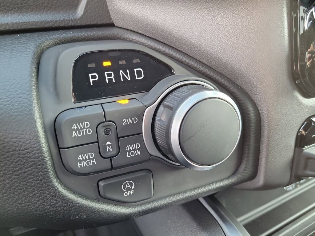 New 2026 RAM 1500 Big Horn w/ Night Edition image 32