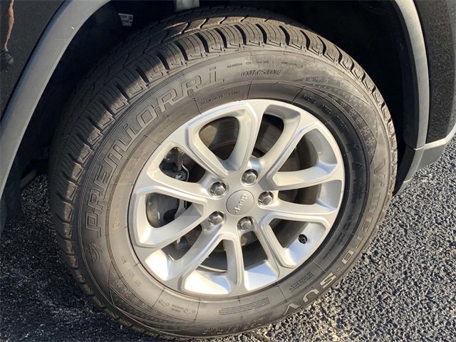 Used 2021 Jeep Grand Cherokee Laredo X image 15