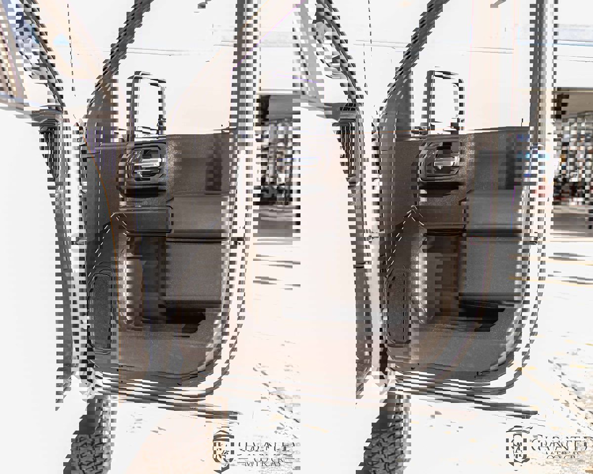 Used 2022 Chevrolet Silverado 2500 Custom w/ Custom Value Package image 34