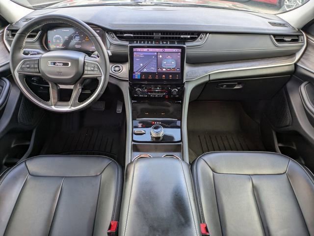 Used 2024 Jeep Grand Cherokee Limited AWD/4WD image 15