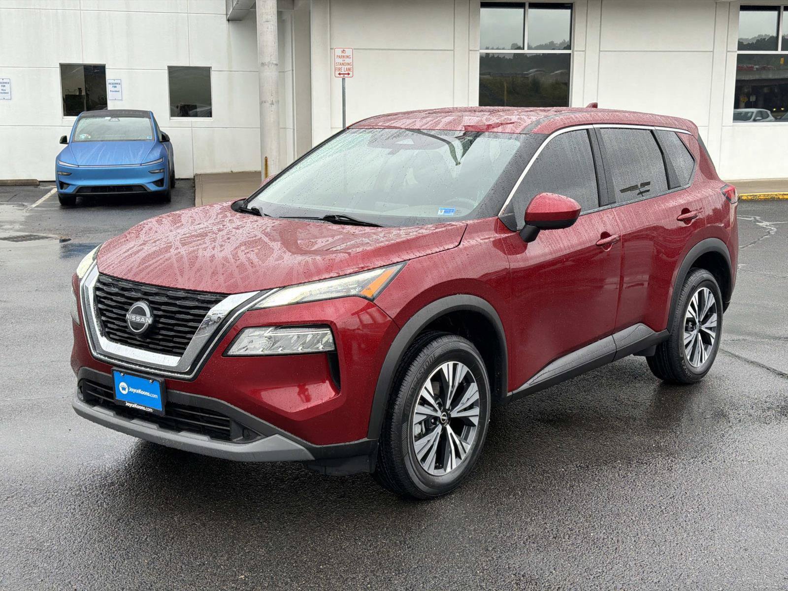Used 2023 Nissan Rogue SV AWD/4WD image 4