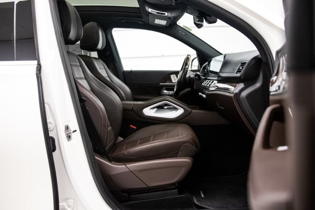 Used 2022 Mercedes-Benz GLS 450 4MATIC image 13