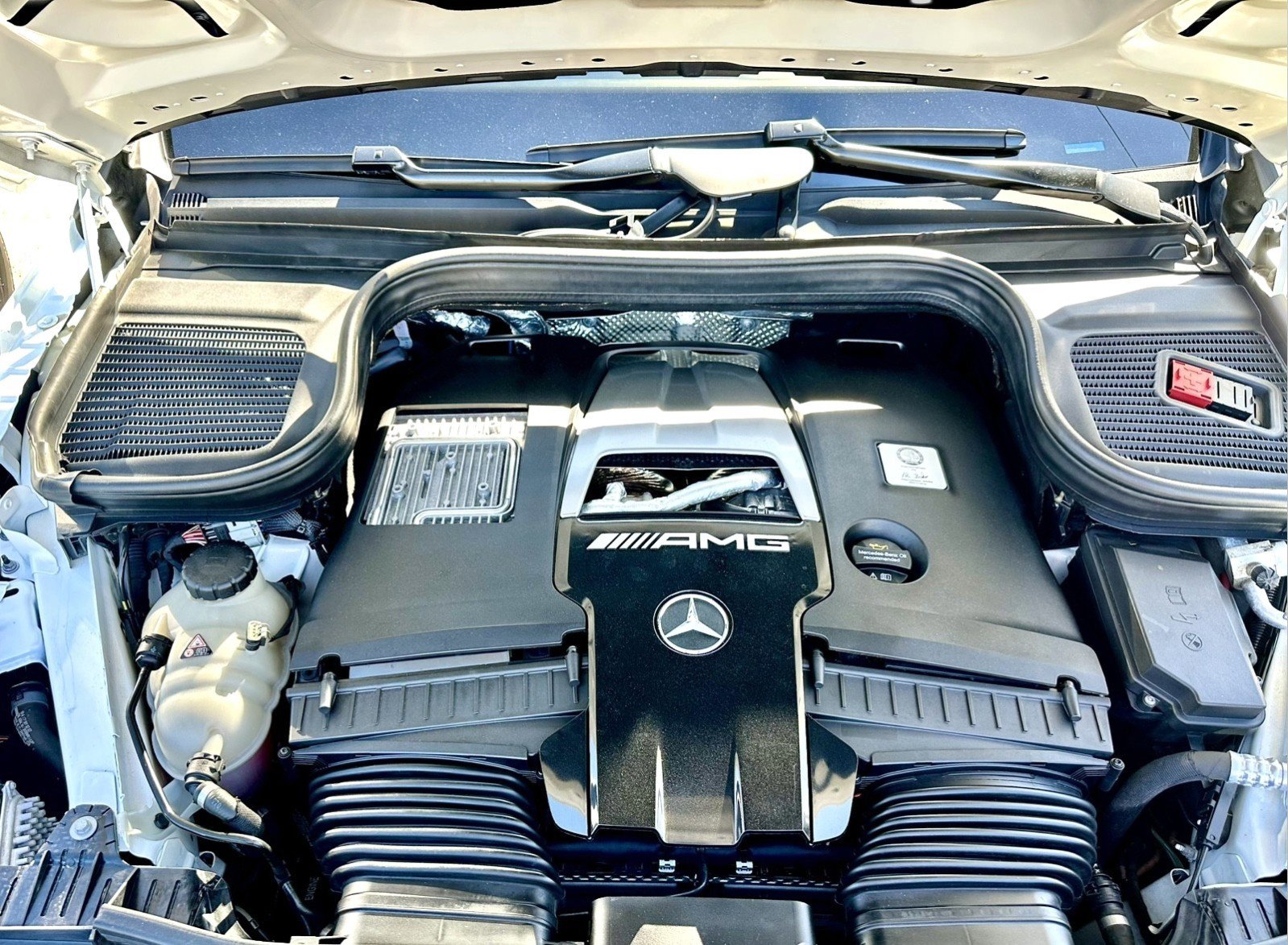 Used 2023 Mercedes-Benz GLS 63 AMG 4MATIC image 17