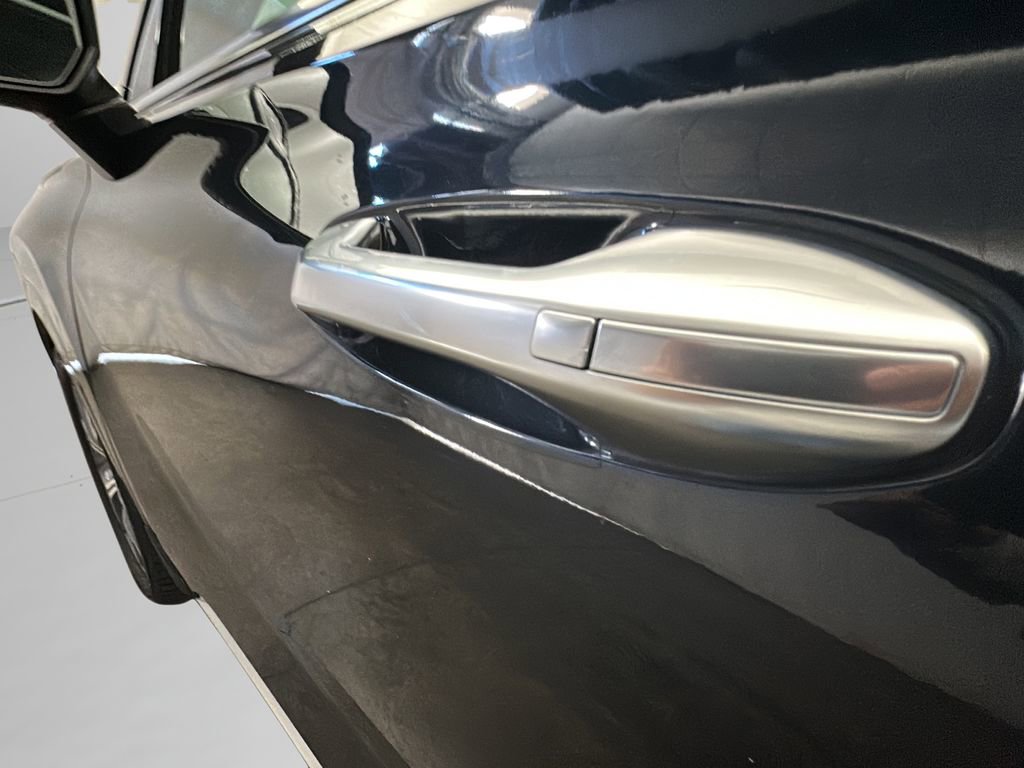 Used 2021 Hyundai Palisade Limited w/ Winter Package image 5