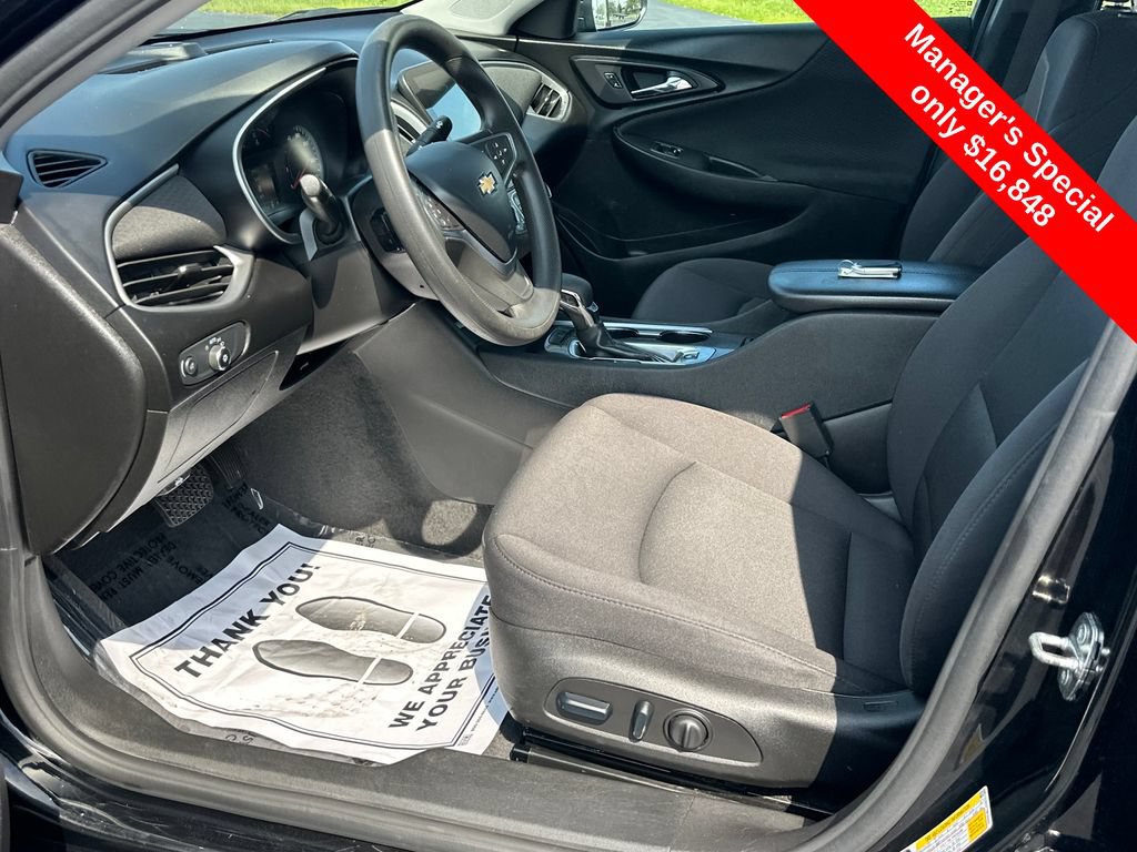 Used 2022 Chevrolet Malibu LT FWD image 10