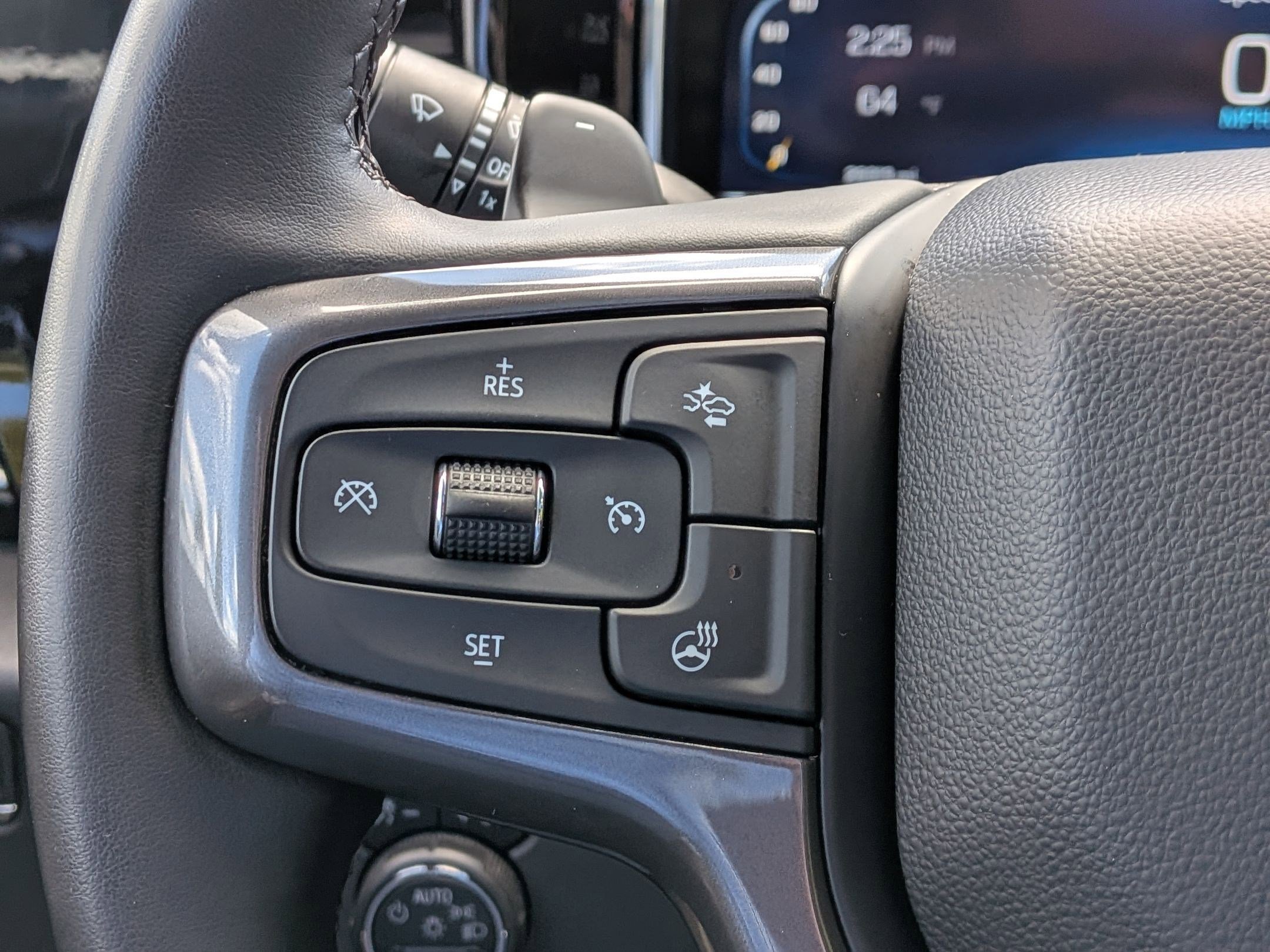 Used 2023 Chevrolet Silverado 1500 ZR2 w/ Technology Package AWD/4WD image 17