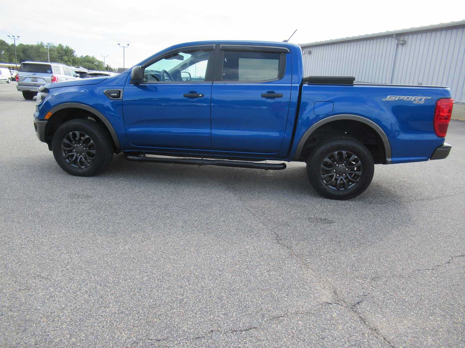 Used 2019 Ford Ranger XLT w/ Equipment Group 302A Luxury AWD/4WD image 8
