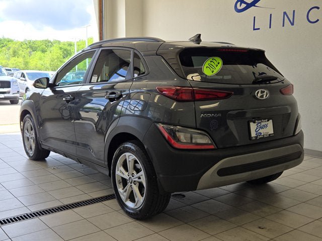 Used 2022 Hyundai Kona SEL w/ Cargo Package FWD image 11