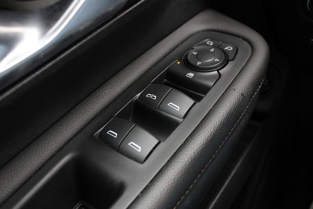 Used 2023 GMC Terrain AT4 image 8