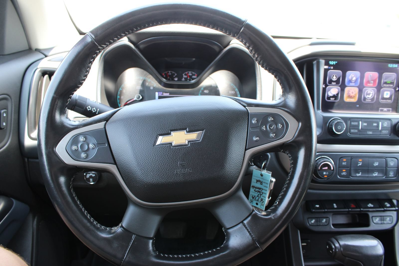 Used 2017 Chevrolet Colorado Z71 AWD/4WD image 12