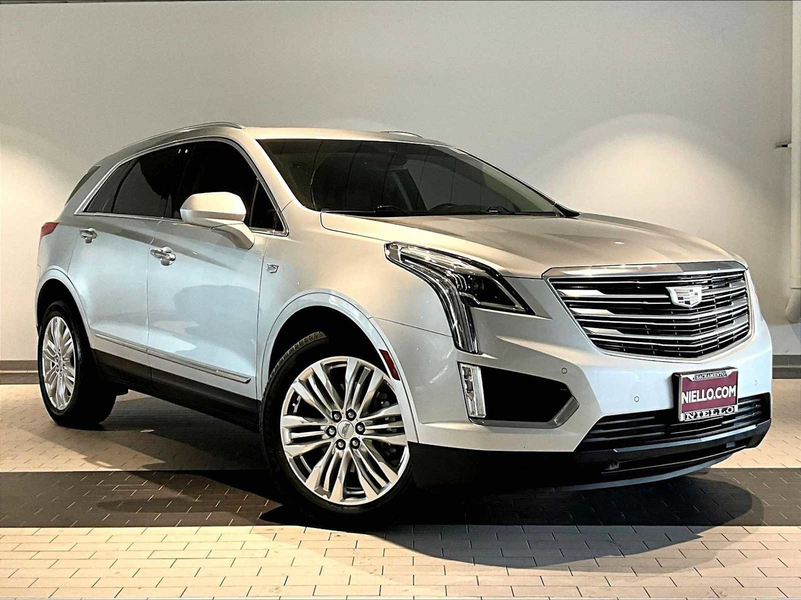 Used 2018 Cadillac XT5 Premium Luxury image 12
