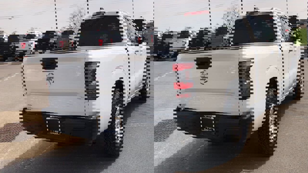 Used 2022 Nissan Frontier S image 7