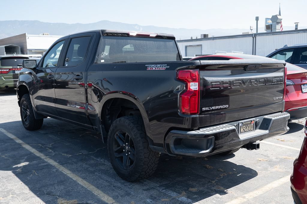 Used 2020 Chevrolet Silverado 1500 Custom Trail Boss w/ Custom Convenience Package AWD/4WD image 4