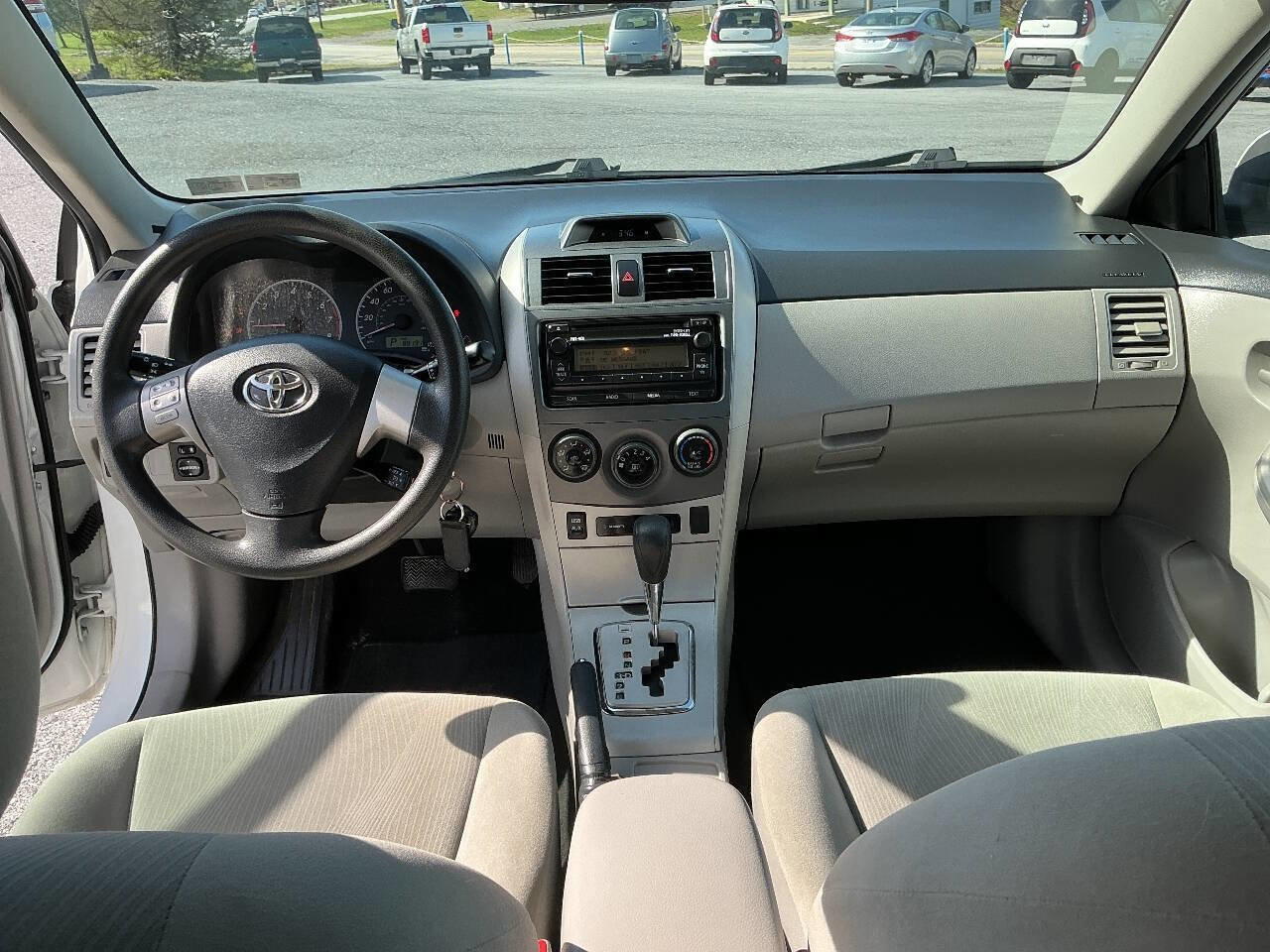 Used 2012 Toyota Corolla LE FWD image 23