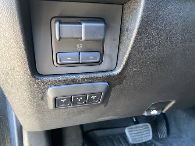 Used 2025 GMC Canyon AT4 w/ Nightfall Edition AWD/4WD image 23