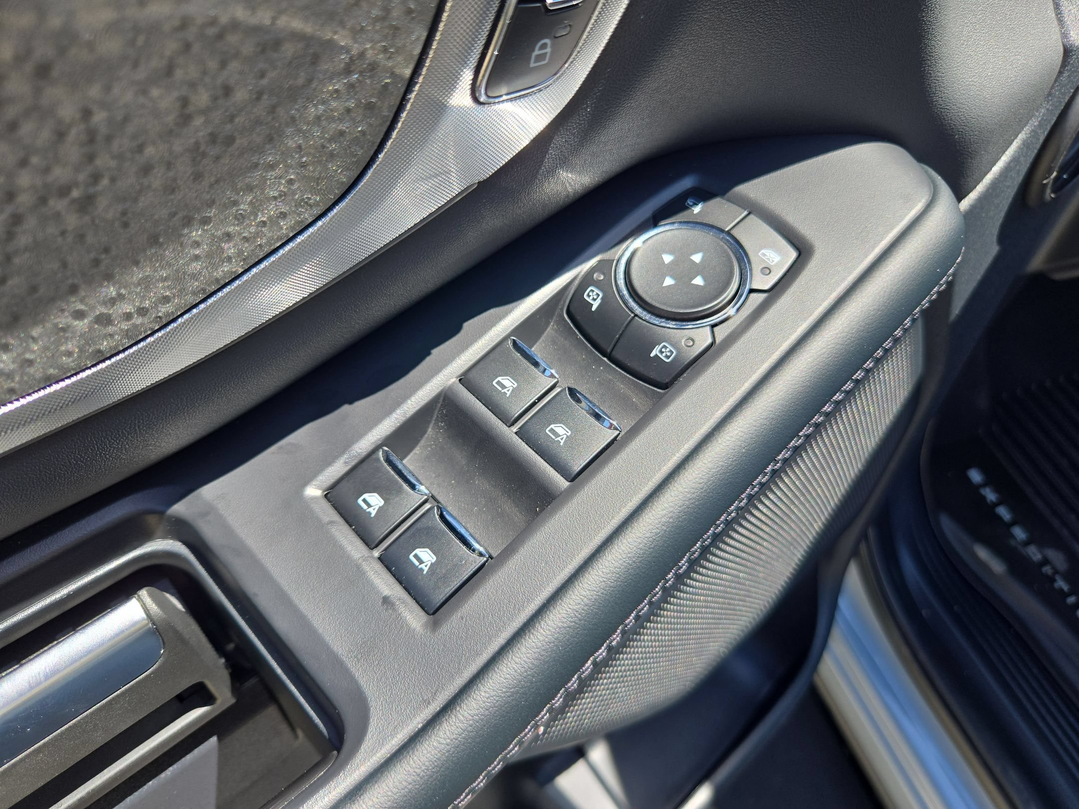 Used 2025 Ford Expedition Tremor AWD/4WD image 10