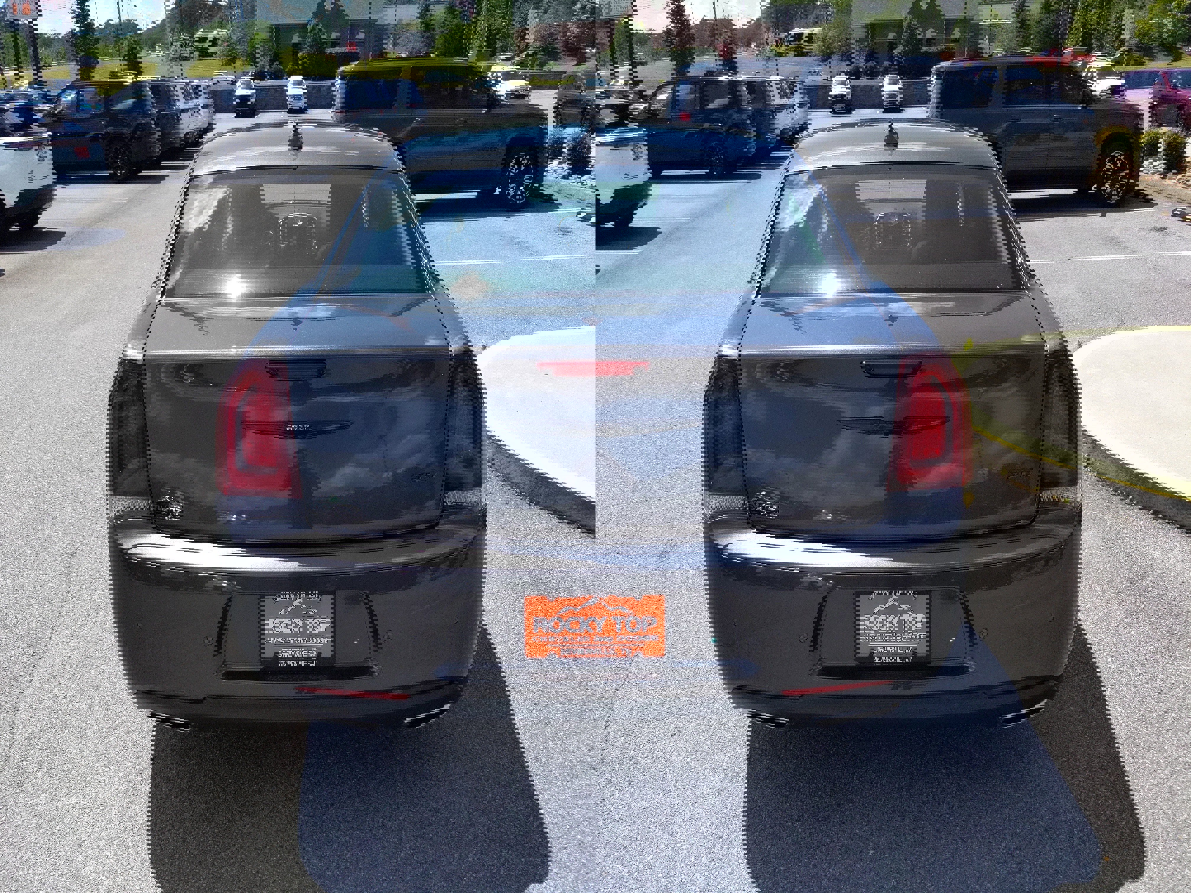 New 2023 Chrysler 300 Touring L w/ Popular Equipment Group image 7