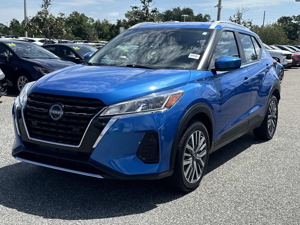 Used 2022 Nissan Kicks SV FWD image 8