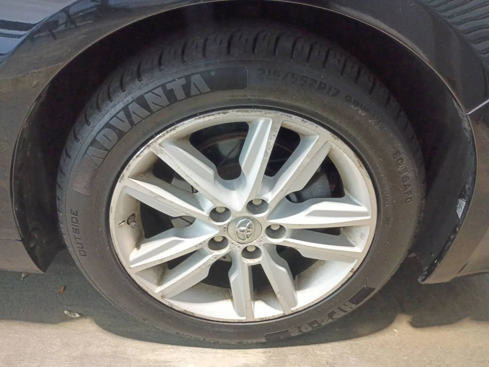 Used 2015 Toyota Avalon XLE image 36