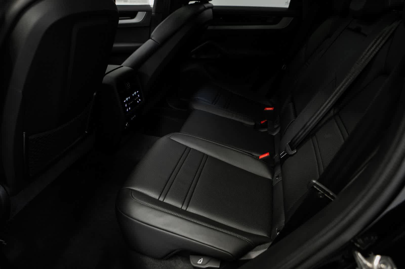New 2026 Porsche Cayenne S AWD/4WD image 31