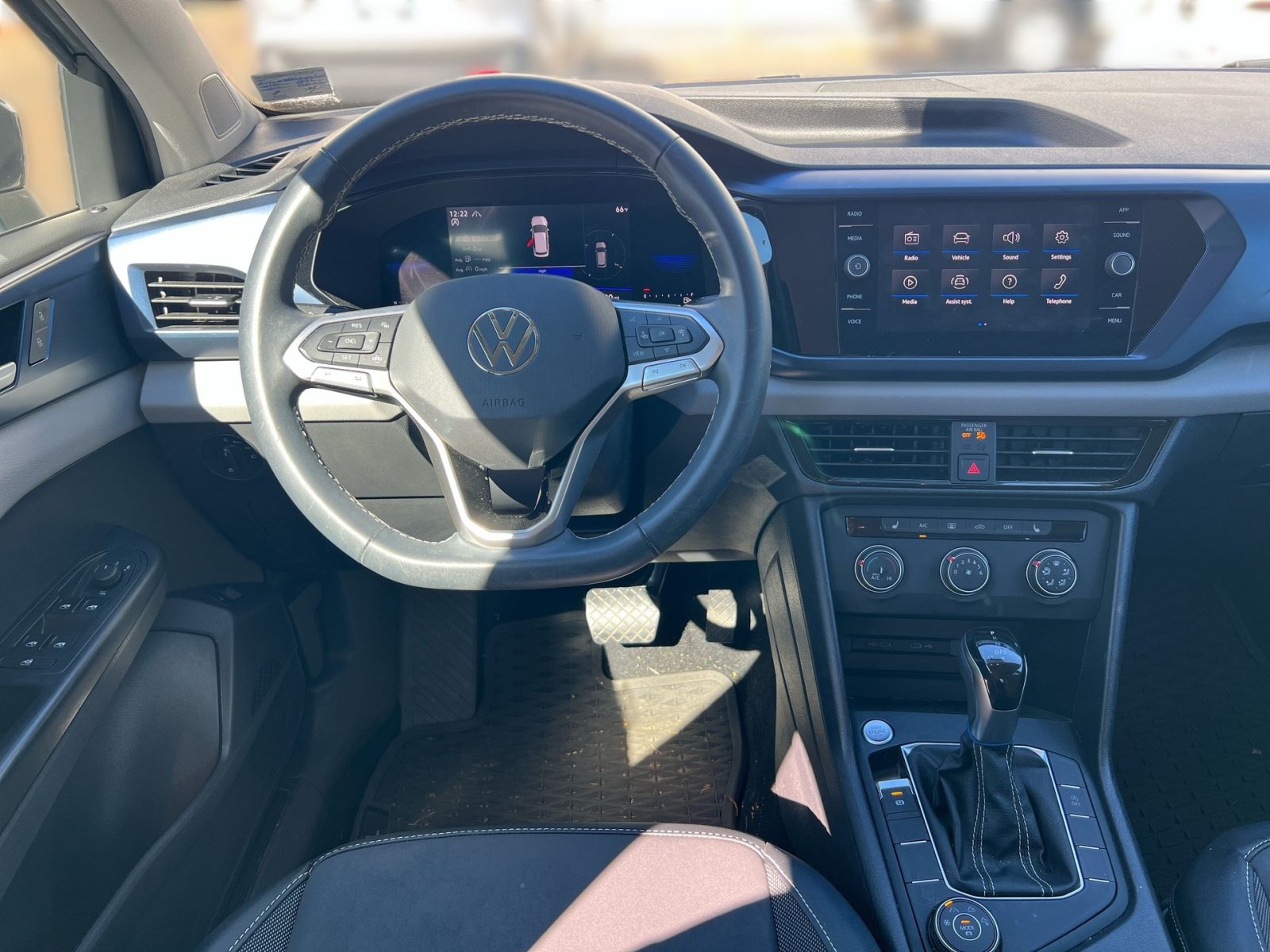 Used 2022 Volkswagen Taos SE AWD/4WD image 21