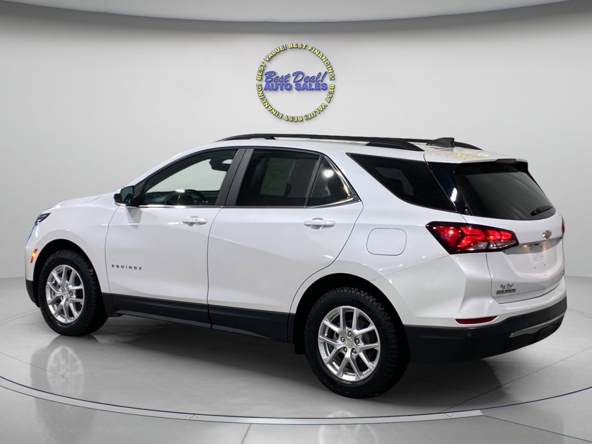 Used 2022 Chevrolet Equinox LT image 3