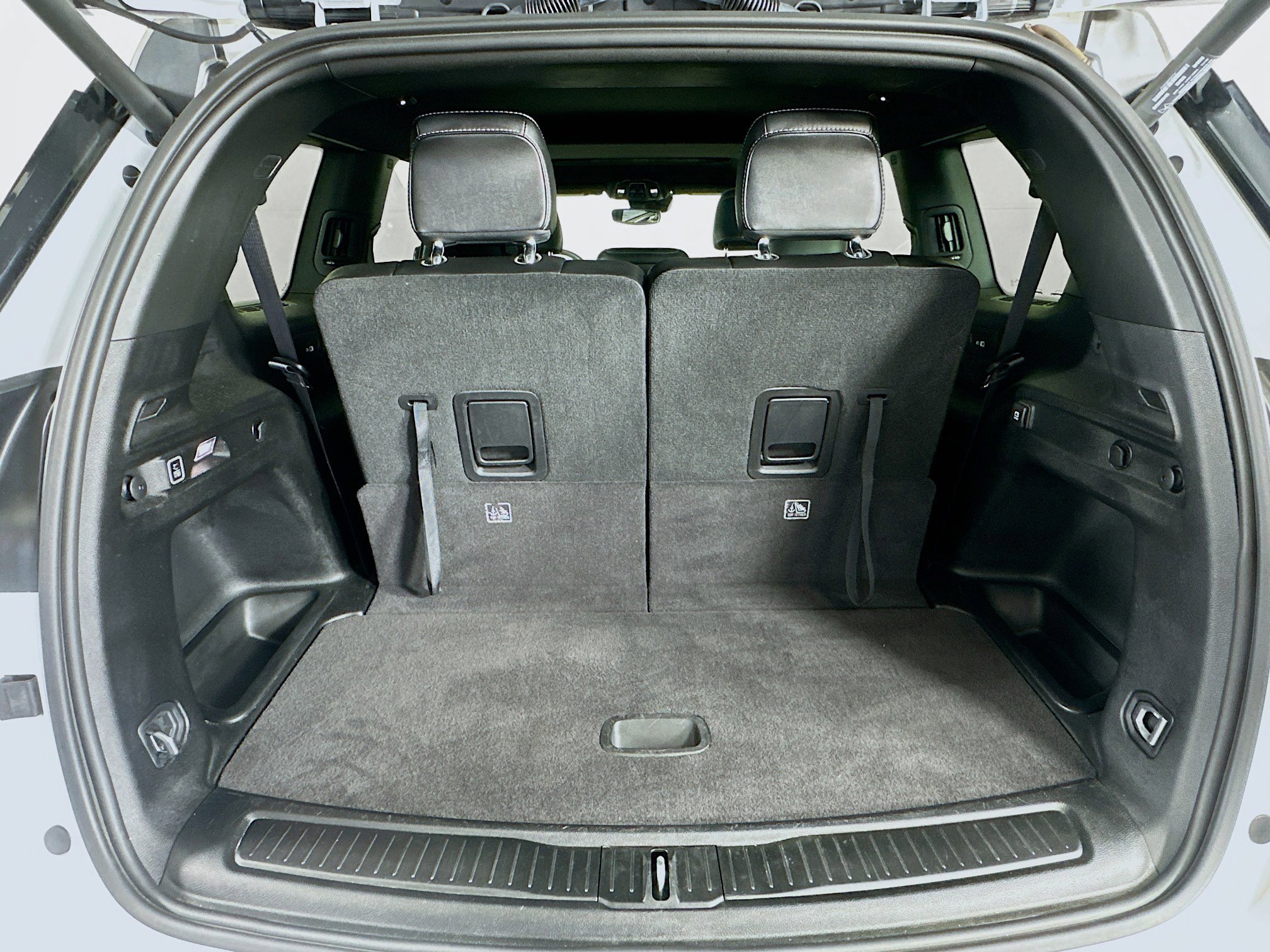 Used 2023 Jeep Grand Cherokee L Laredo image 31