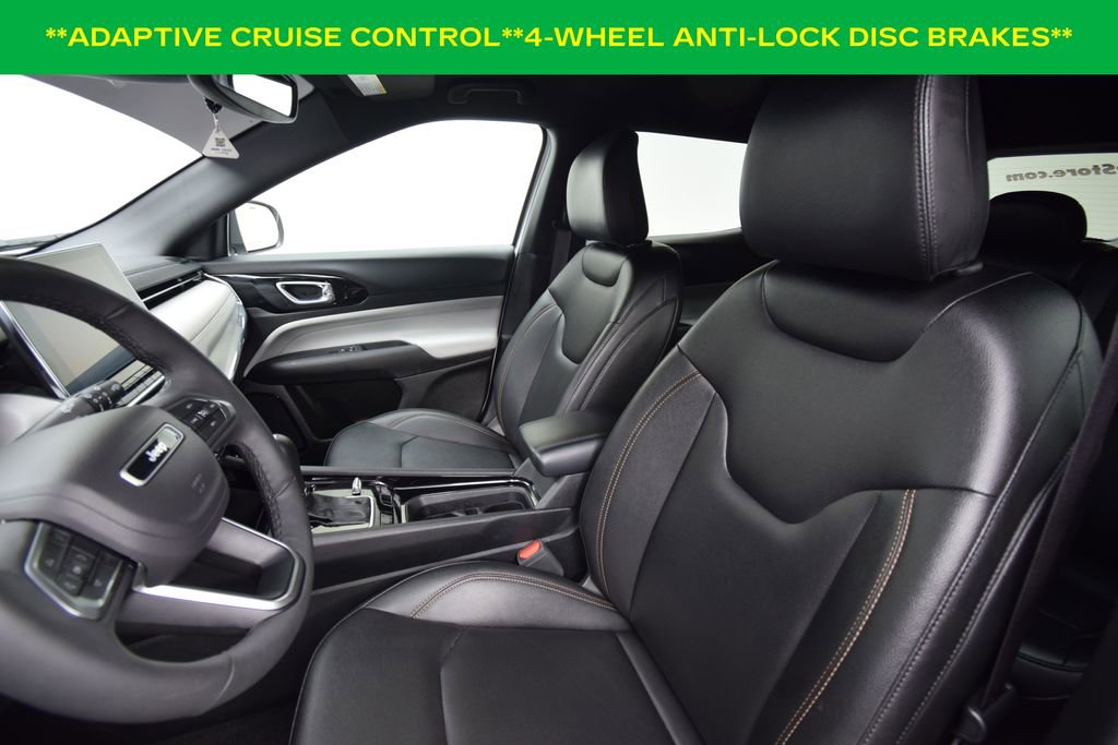 Used 2024 Jeep Compass Limited image 12