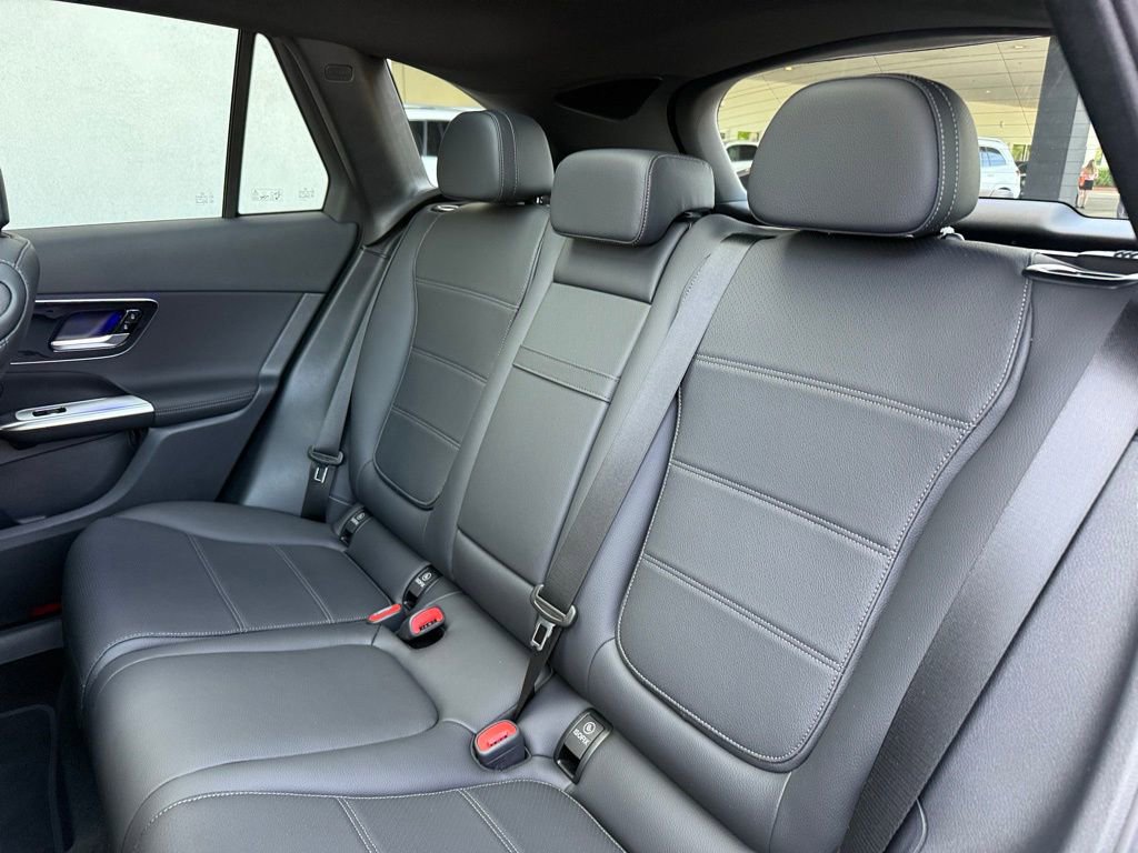 Used 2026 Mercedes-Benz GLC 300 4MATIC image 14
