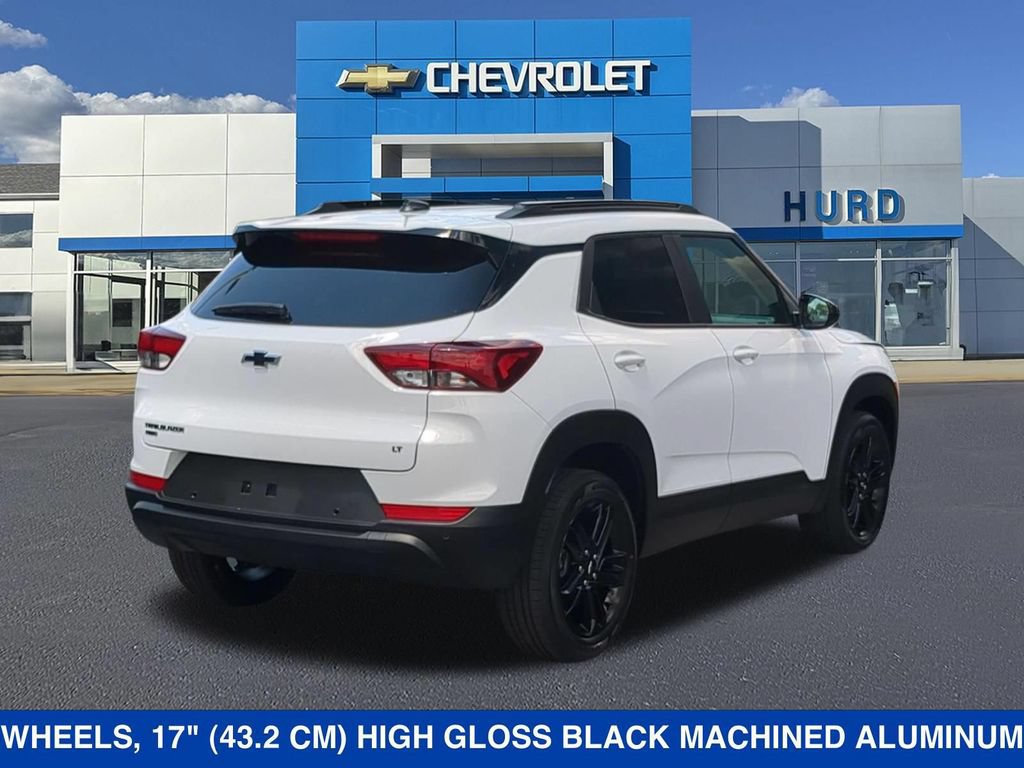New 2026 Chevrolet TrailBlazer LT w/ Midnight Edition AWD/4WD image 4