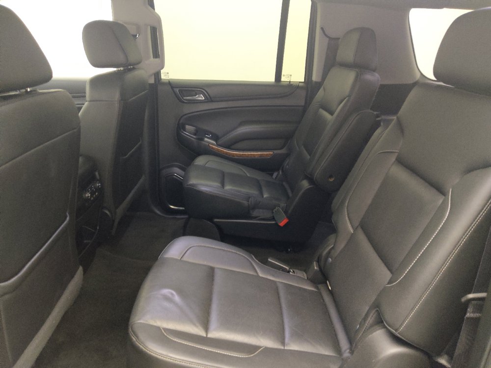 Used 2017 Chevrolet Suburban Premier AWD/4WD image 18