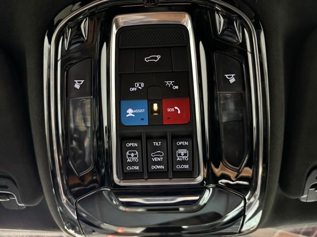 Certified 2024 Jeep Grand Wagoneer L Series III image 28