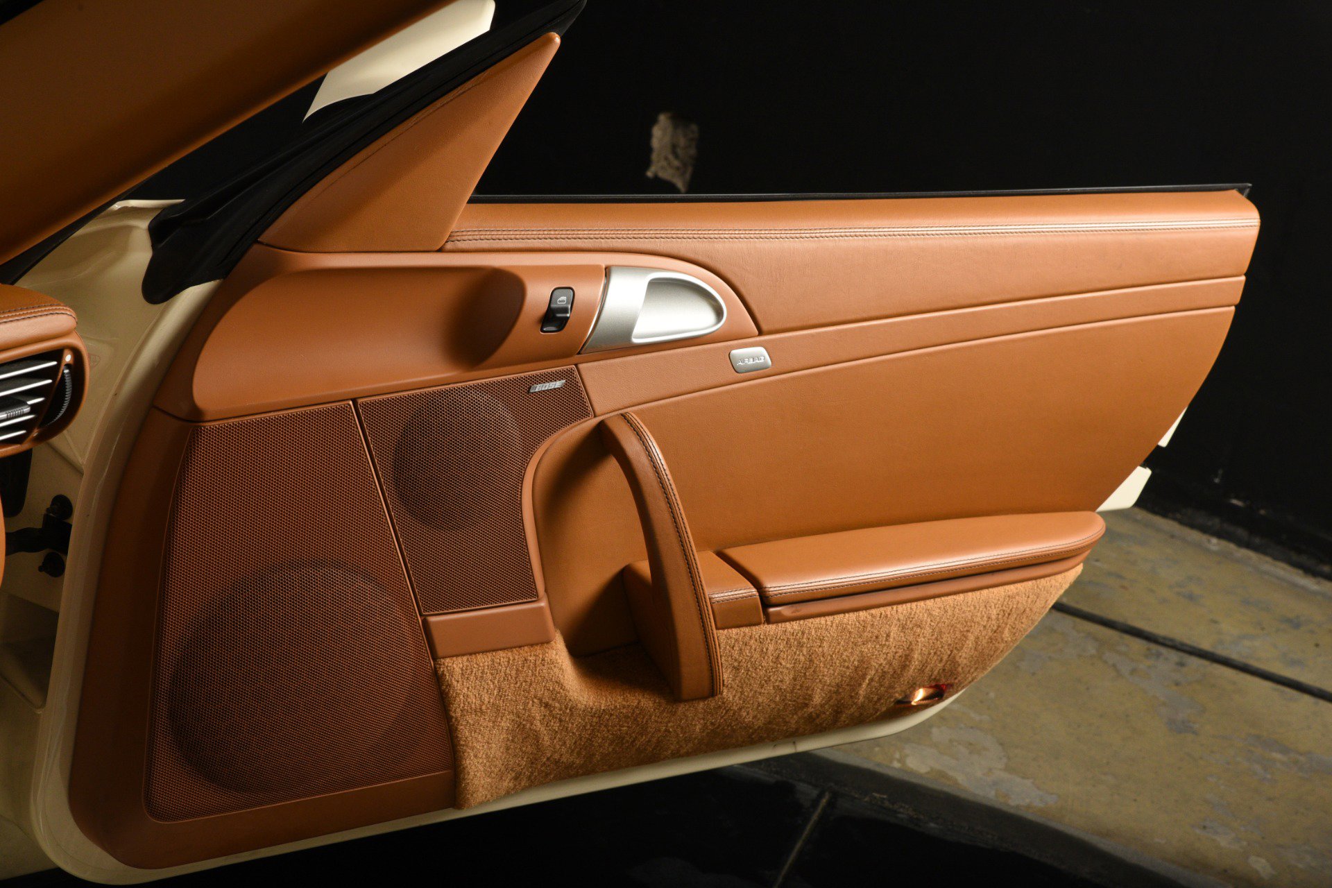 Used 2009 Porsche 911 Turbo image 37