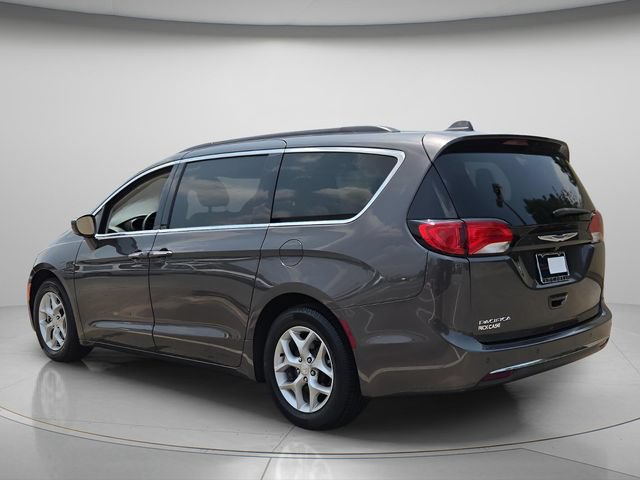Used 2019 Chrysler Pacifica Touring Plus w/ Tire & Wheel Group FWD image 6