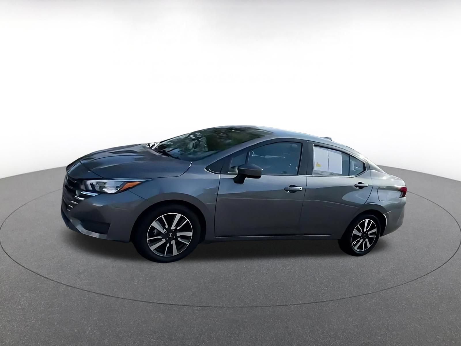 Used 2025 Nissan Versa SV FWD image 7