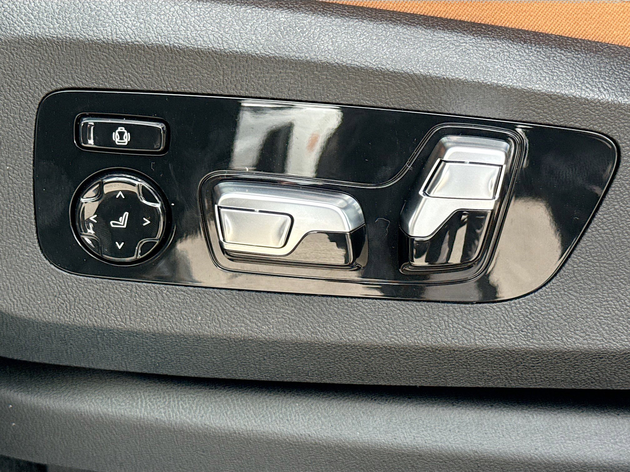 New 2026 BMW X7 xDrive40i w/ M Sport Package image 27