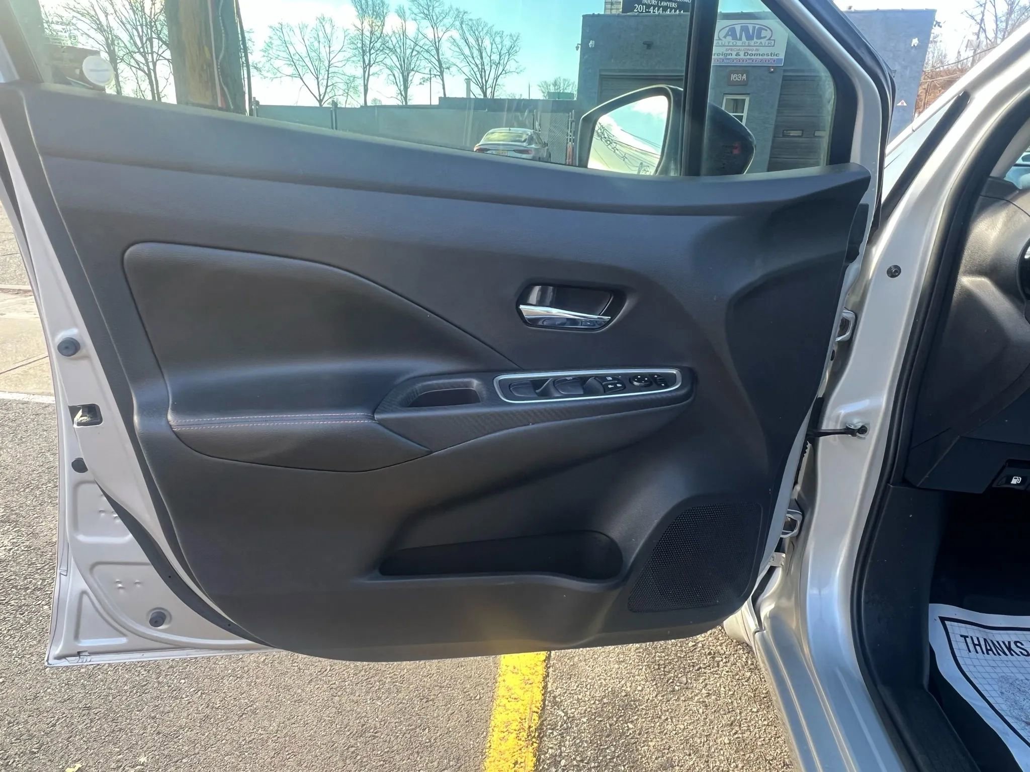 Used 2020 Nissan Versa SR image 21