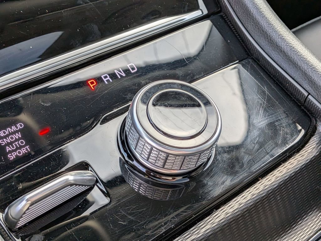 Used 2024 Jeep Grand Cherokee Limited AWD/4WD image 22